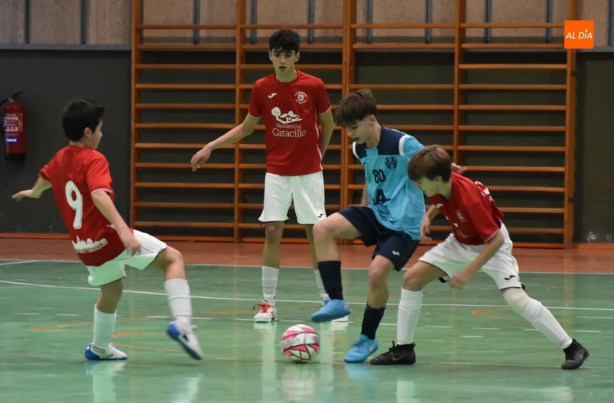 Foto 8 - El III Infantil confirma su candidatura al t&iacute;tulo con un partido magistral en el duelo entre 2&ordm; y 3&ordm;