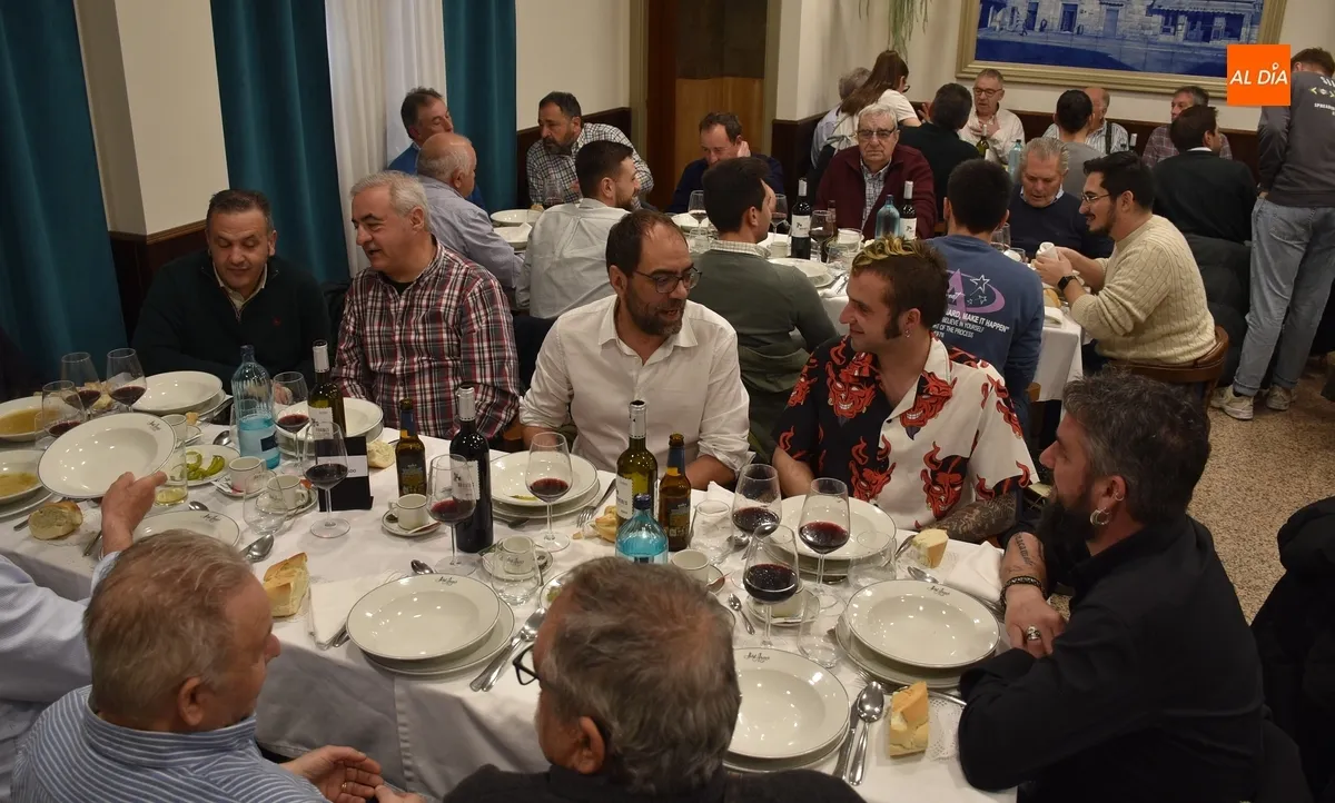 Foto 11 - La Pe&ntilde;a El Rinc&oacute;n re&uacute;ne a 110 personas en su cl&aacute;sico cocido precarnavalero