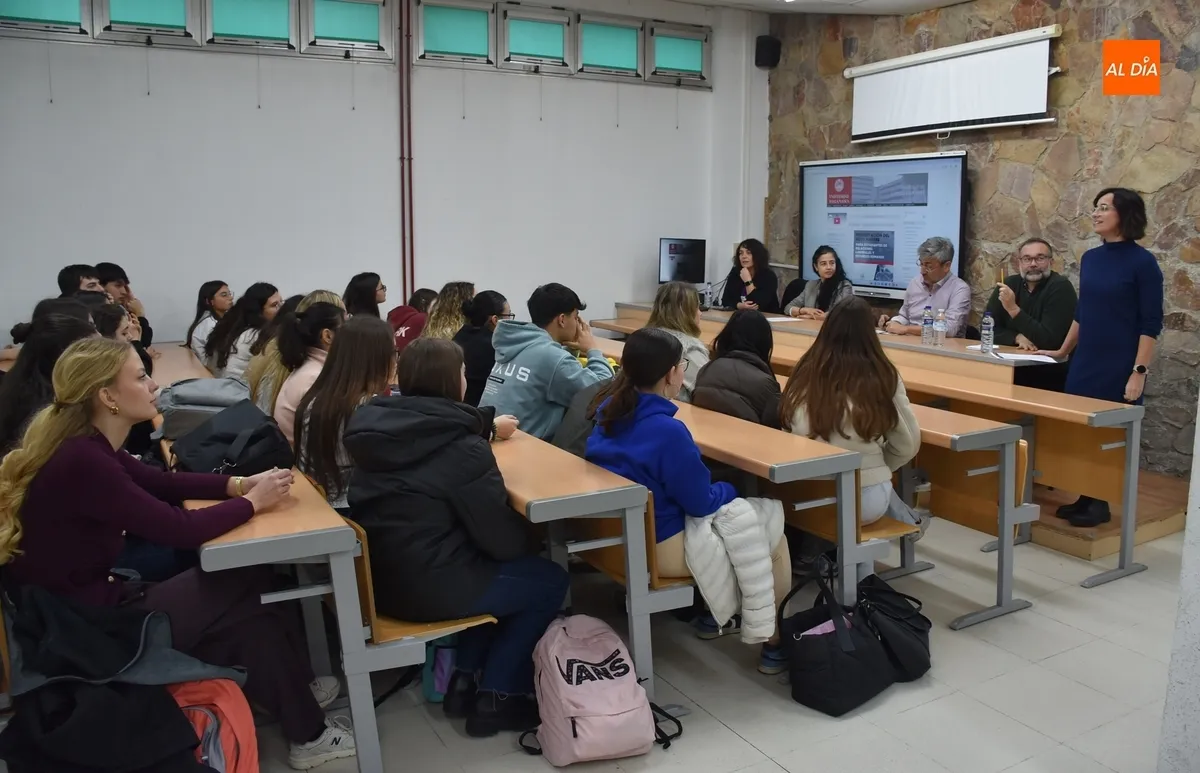 Foto 3 - El IES Tierra orienta a sus alumnos sobre su futuro con una semana especial