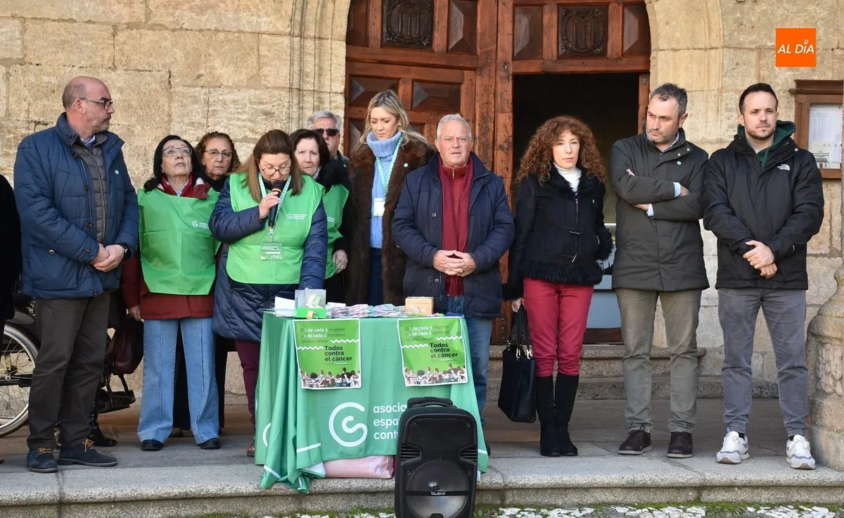 Foto 3 - La AECC sale a la calle a conmemorar el D&iacute;a Mundial contra el C&aacute;ncer