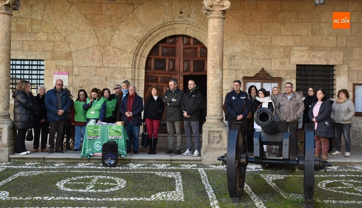 Foto 4 - La AECC sale a la calle a conmemorar el D&iacute;a Mundial contra el C&aacute;ncer