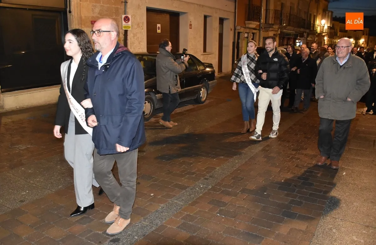 Foto 9 - Arrabal y dos Cupidos visitan una presentaci&oacute;n de las Coplas en la que se anunci&oacute; el 'Toro de Iberdrola'