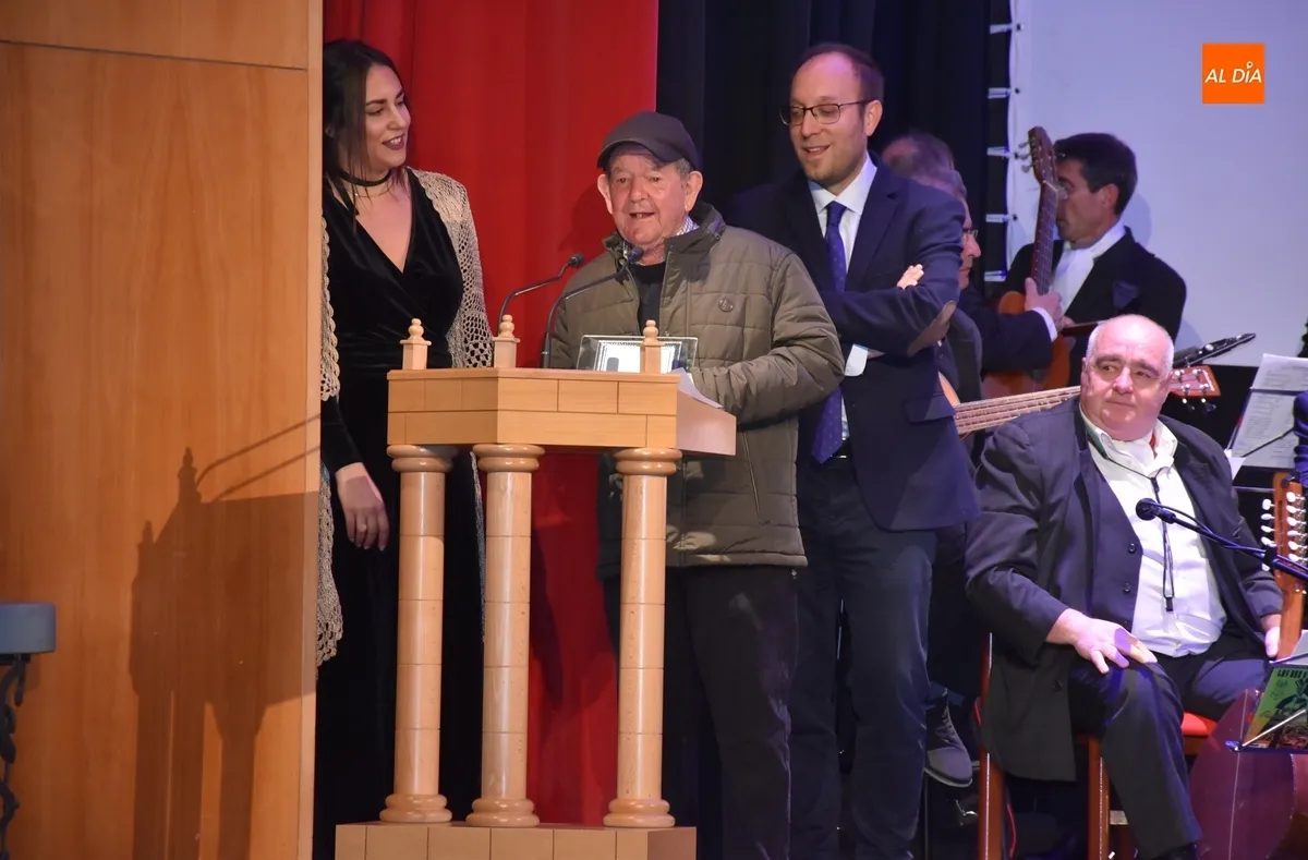 Foto 5 - Redondeado el homenaje al hist&oacute;rico montador de tablaos Seraf&iacute;n Bernal