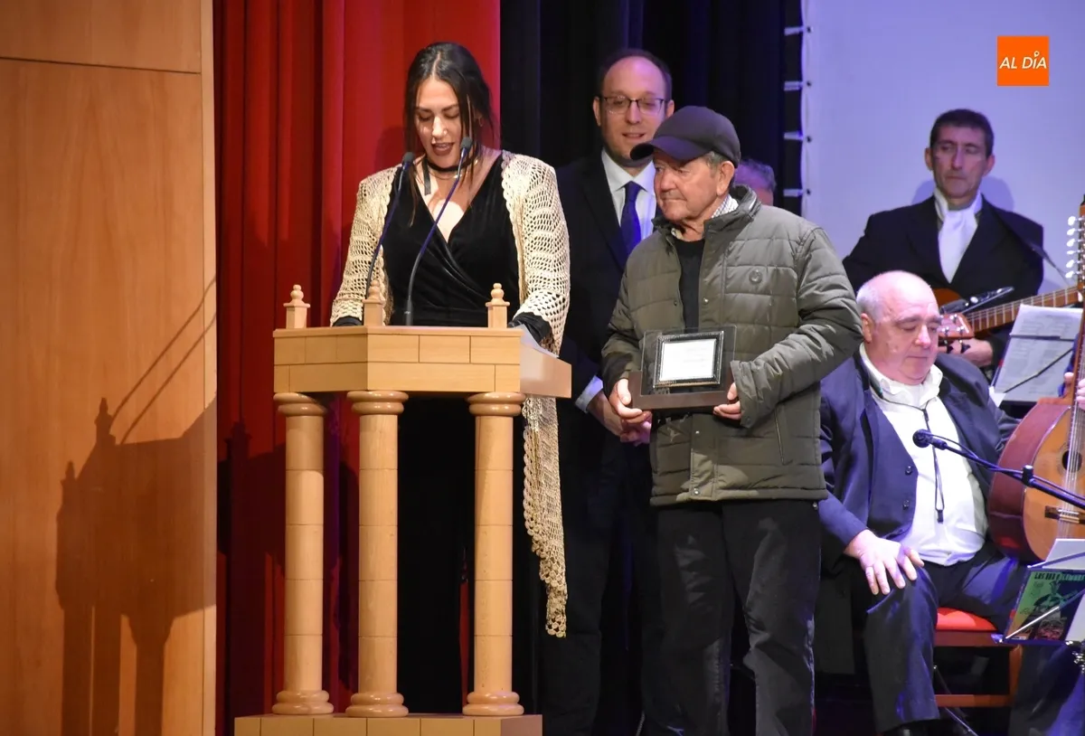 Foto 6 - Redondeado el homenaje al hist&oacute;rico montador de tablaos Seraf&iacute;n Bernal