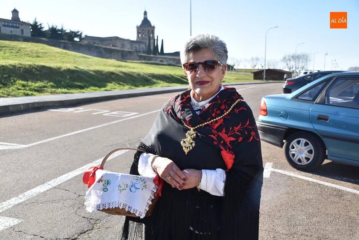 Foto 2 - Rosario P&eacute;rez recibe el bast&oacute;n de mando por 33&ordf; ocasi&oacute;n exhortando a que no se pierda la tradici&oacute;n