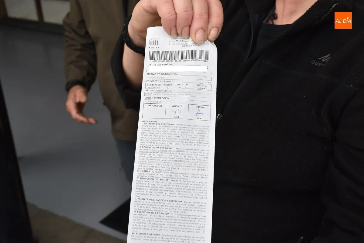 Foto 2 - M&aacute;xima indignaci&oacute;n en el Mercado de Abastos por las multas a sus comerciantes y a ellos mismos