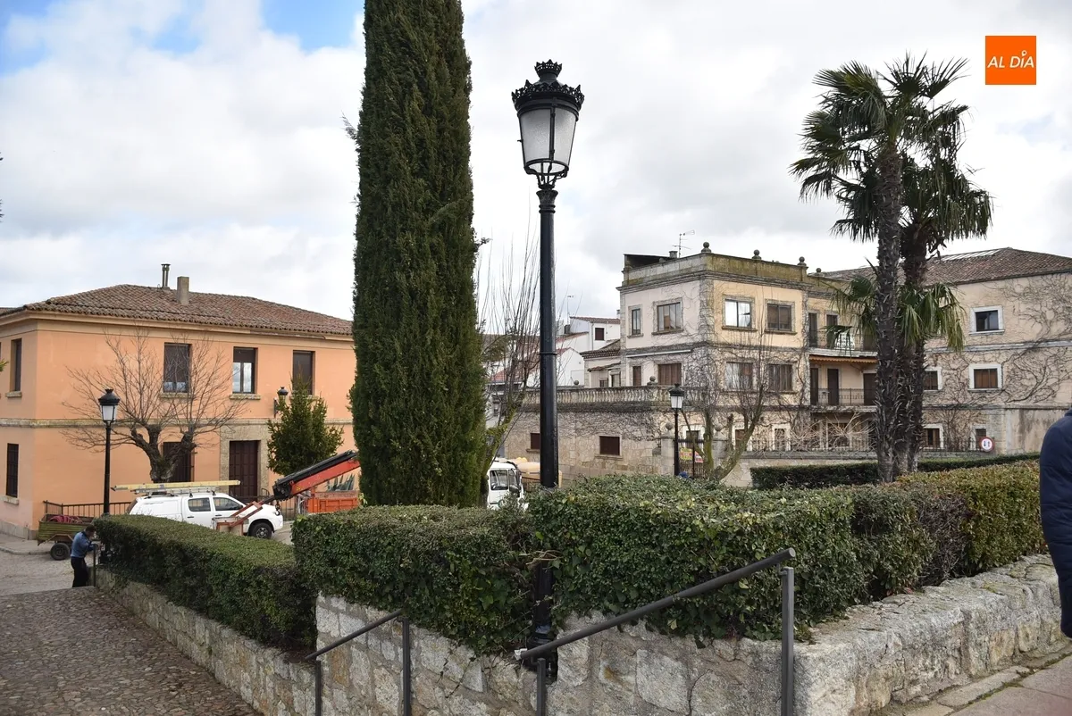 Foto 2 - La Bater&iacute;a de la Muralla incrementa su iluminaci&oacute;n con nuevas farolas