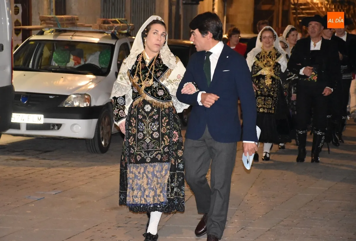 Foto 3 - Domingo L&oacute;pez-Chaves brinda por Ciudad Rodrigo tras su &ldquo;&uacute;ltimo pase&iacute;llo&rdquo; por el rect&aacute;ngulo m&aacute;gico