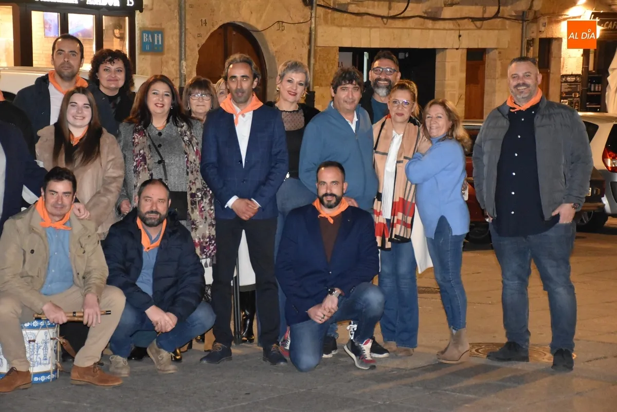 Foto 4 - Teo L&aacute;zaro repasa en im&aacute;genes 20 a&ntilde;os de vivencias &lsquo;disfrutadas y sufridas&rsquo; en el &ldquo;Carnaval con may&uacute;sculas&rdquo;