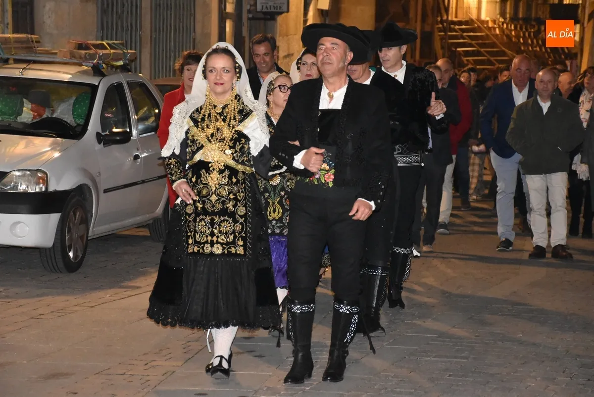 Foto 4 - Domingo L&oacute;pez-Chaves brinda por Ciudad Rodrigo tras su &ldquo;&uacute;ltimo pase&iacute;llo&rdquo; por el rect&aacute;ngulo m&aacute;gico