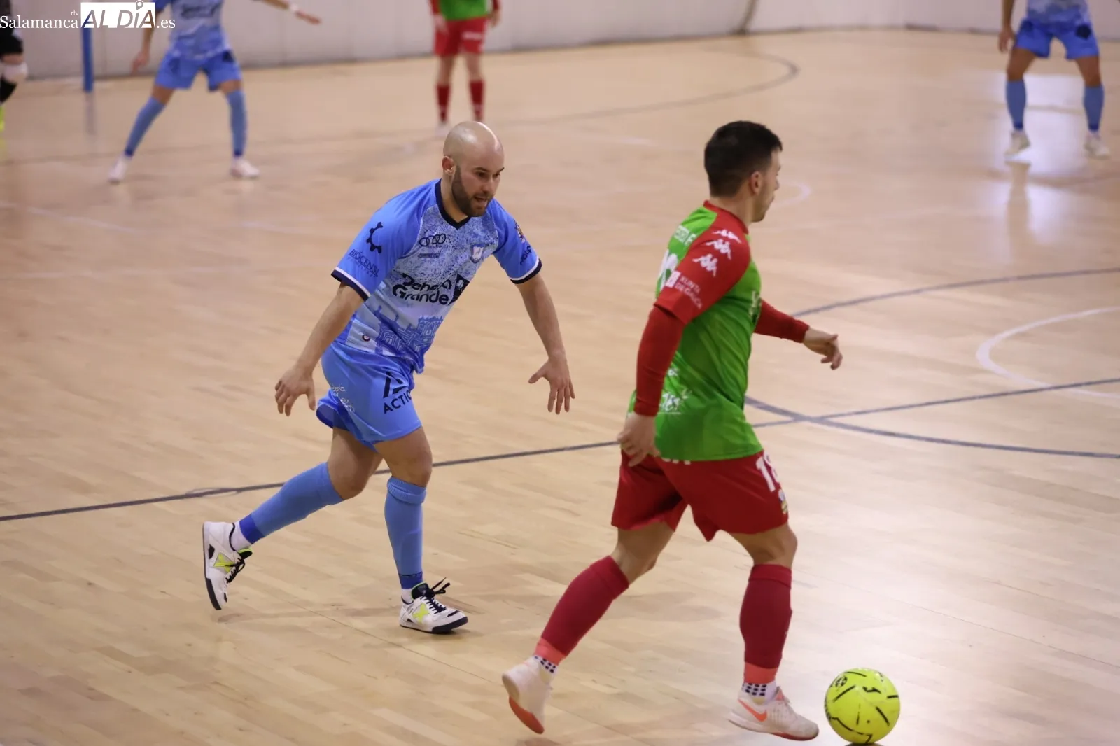 Foto 6 - El Salamanca FS golea al O Esteo (10-5)