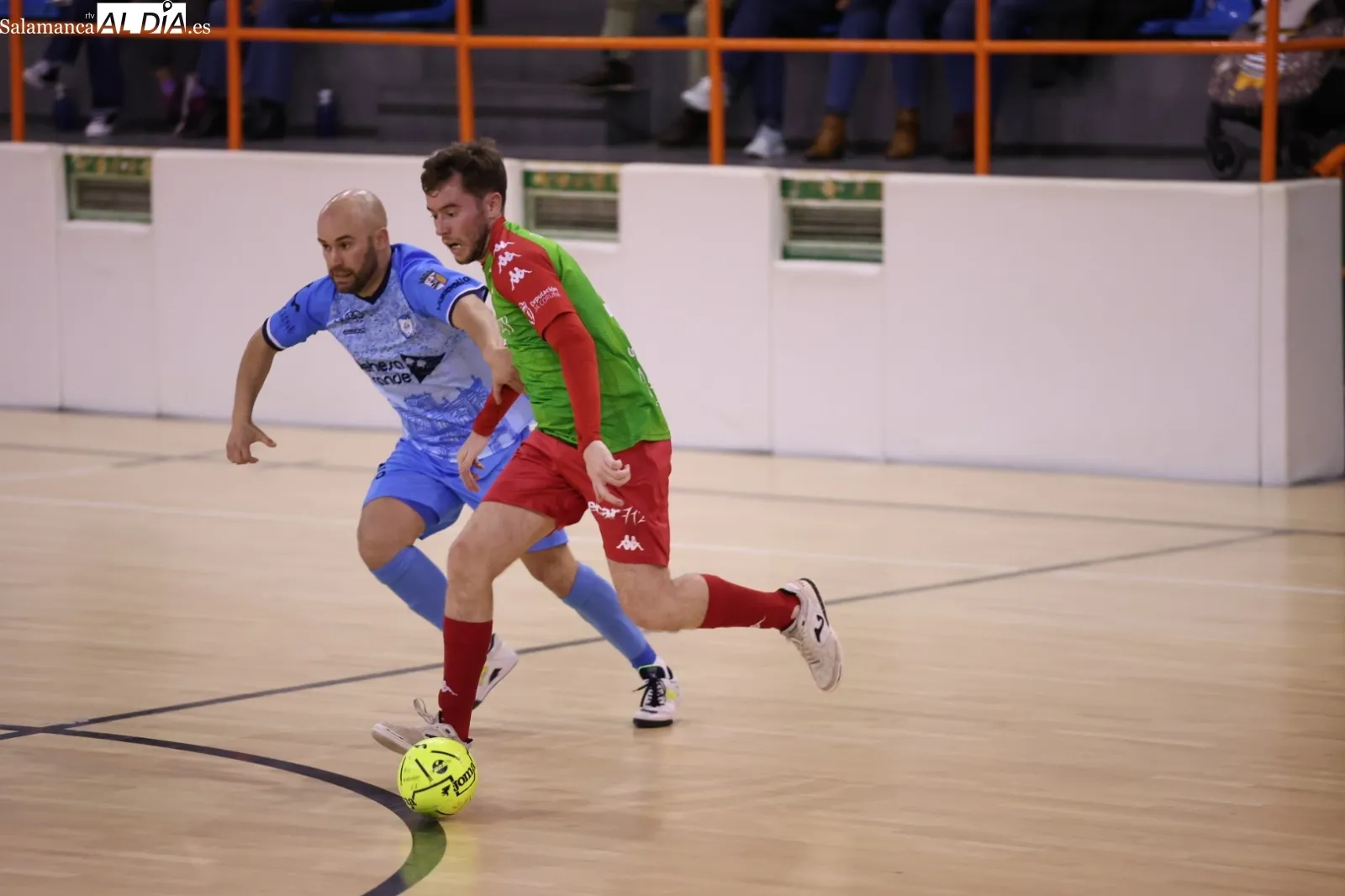 Foto 5 - El Salamanca FS golea al O Esteo (10-5)