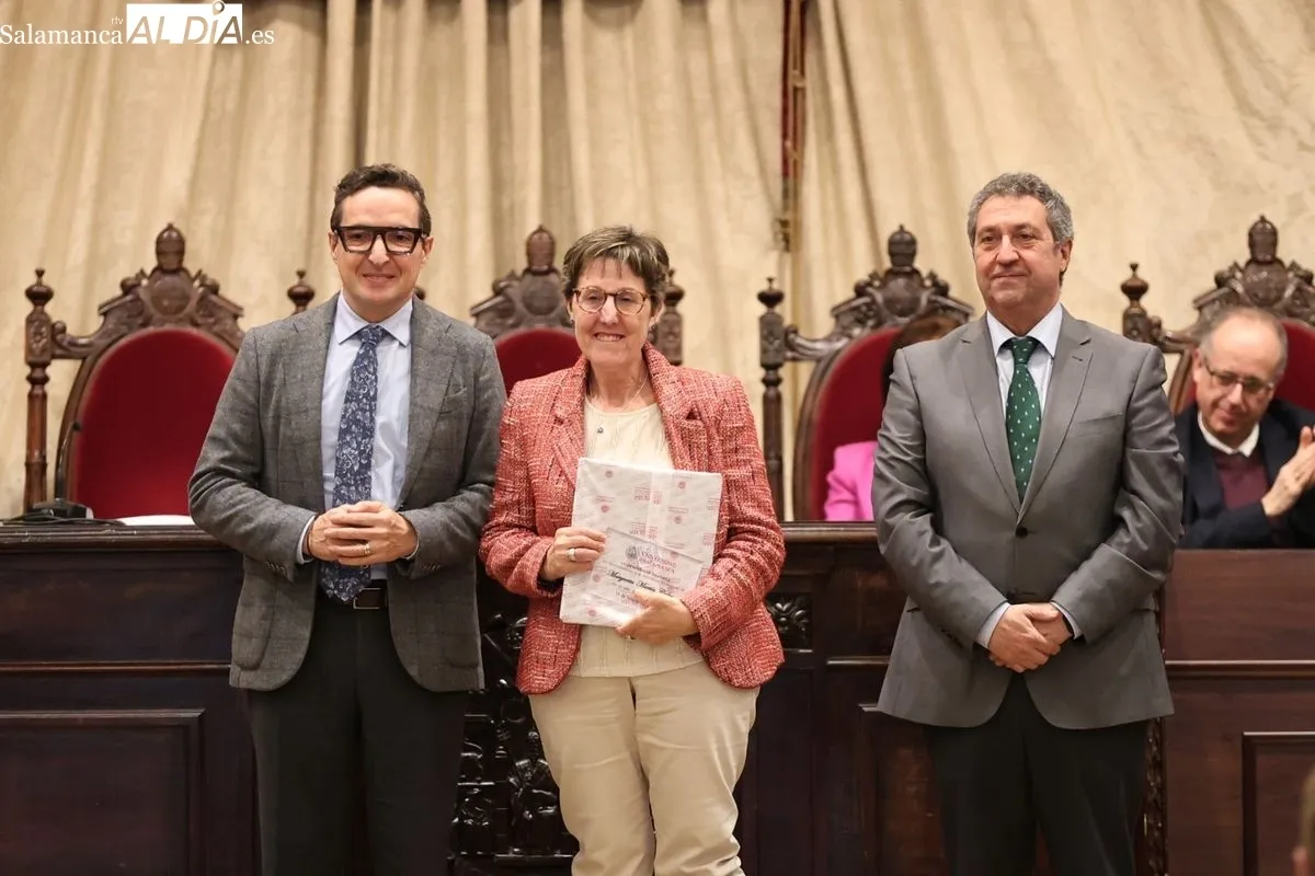 La Universidad de Salamanca homenajea en el Paraninfo a su Personal Técnico, de Gestión y de Administración y Servicios (PTGAS). Foto de David Sañudo
