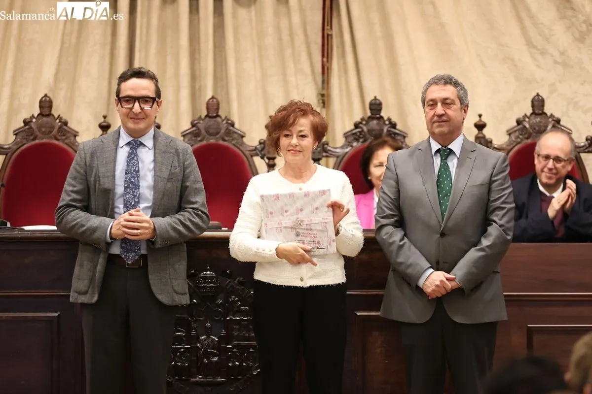 La Universidad de Salamanca homenajea en el Paraninfo a su Personal Técnico, de Gestión y de Administración y Servicios (PTGAS). Foto de David Sañudo