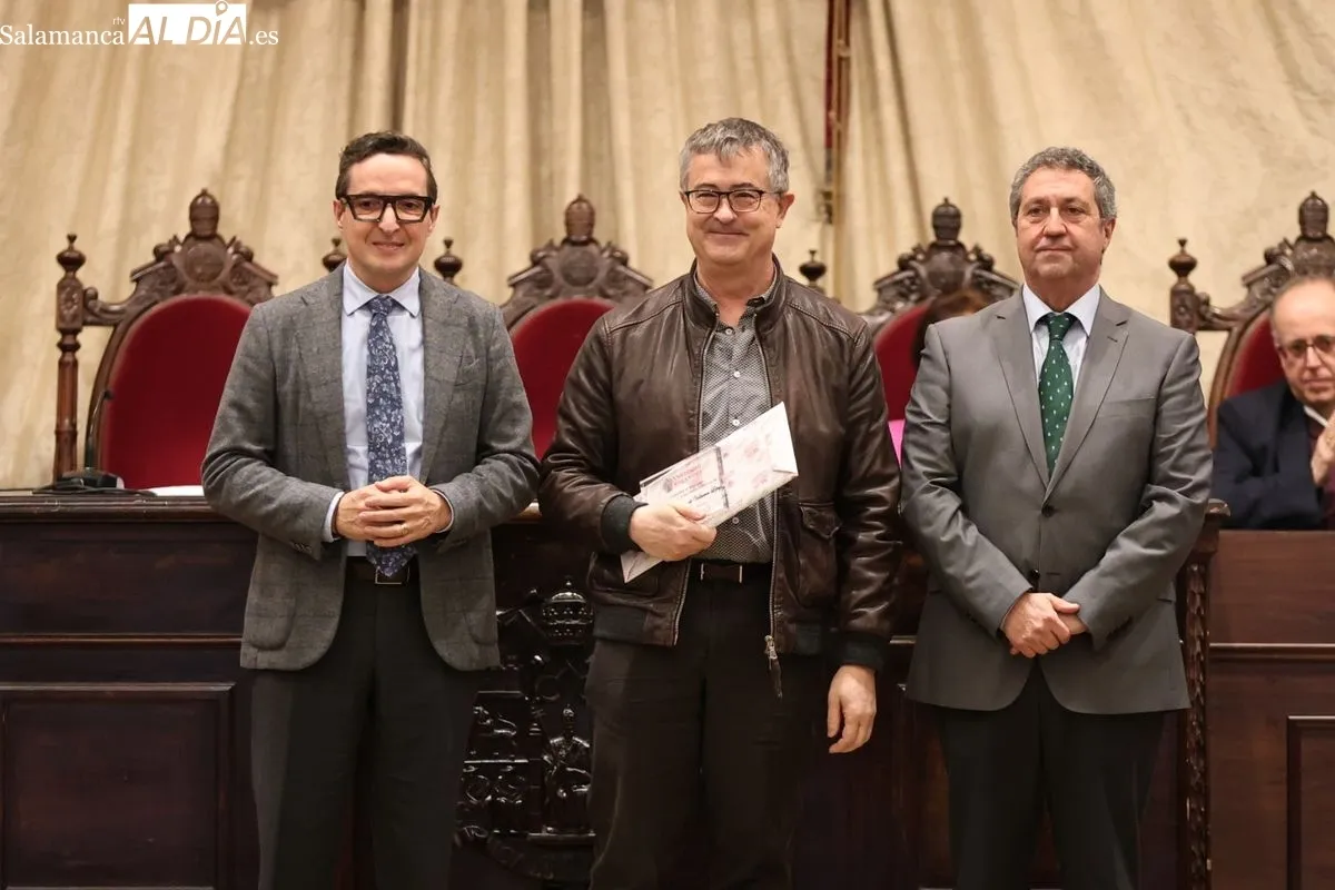 La Universidad de Salamanca homenajea en el Paraninfo a su Personal Técnico, de Gestión y de Administración y Servicios (PTGAS). Foto de David Sañudo