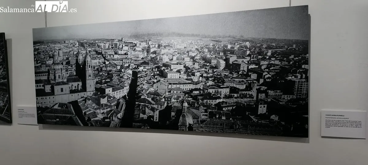 Inauguración de la exposición fotográfica Salamanca y el Casino (entre visillos), que se puede visitar en el Casino (Palacio de Figueroa). Foto CGH