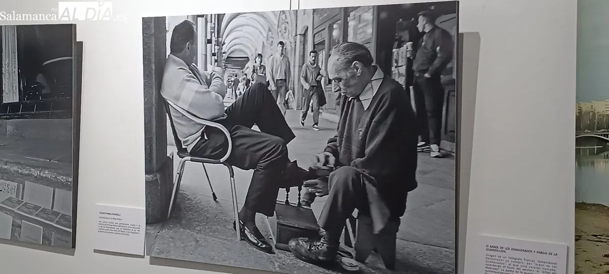 Inauguración de la exposición fotográfica Salamanca y el Casino (entre visillos), que se puede visitar en el Casino (Palacio de Figueroa). Foto CGH