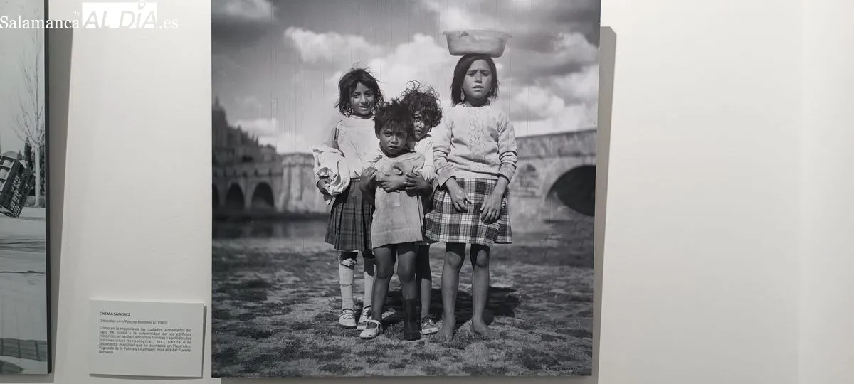 Inauguración de la exposición fotográfica Salamanca y el Casino (entre visillos), que se puede visitar en el Casino (Palacio de Figueroa). Foto CGH