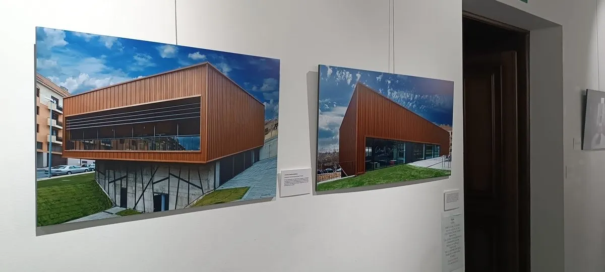 Inauguración de la exposición fotográfica Salamanca y el Casino (entre visillos), que se puede visitar en el Casino (Palacio de Figueroa). Foto CGH