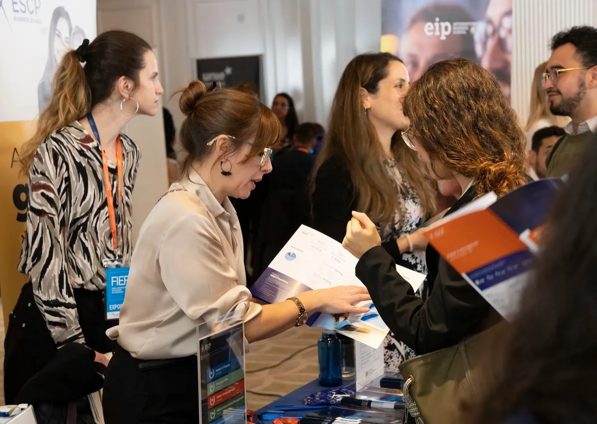 Ambiente en una edición anterior de la Feria Internacional de Estudios de Postgrado FIEP