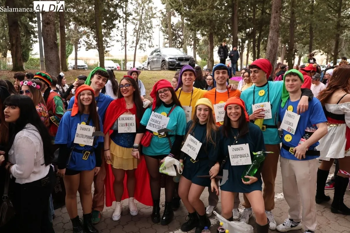 Fiestas de la Facultad de Psicología (USAL) en Salamanca. Foto de David Sañudo