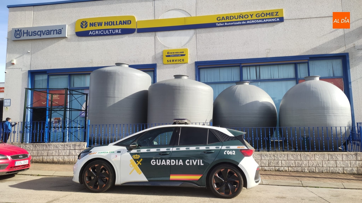 Roban por el método del butrón en una empresa de maquinaria agrícola de Los Chabarcones