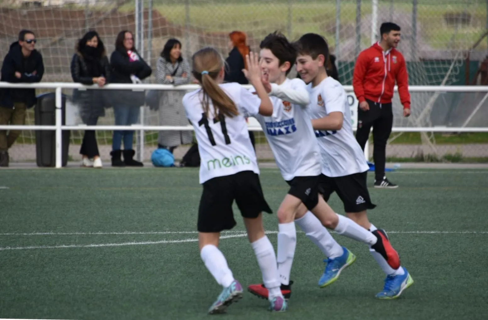 Foto 5 - El Alev&iacute;n C del Ciudad Rodrigo logra por fin estrenar su casillero de puntos