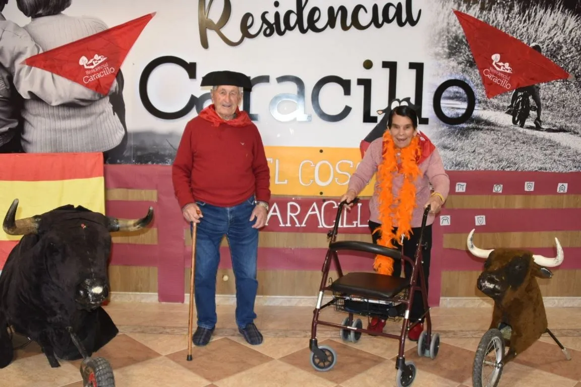 Foto 4 - La Residencia Caracillo celebra su propio encierro carnavalero