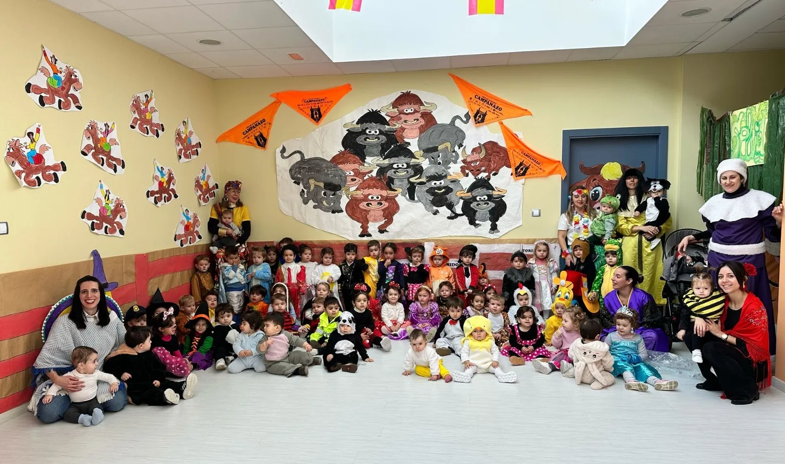 Foto 5 - Complet&iacute;sima semana de preparaci&oacute;n para el Carnaval en la Escuela Infantil