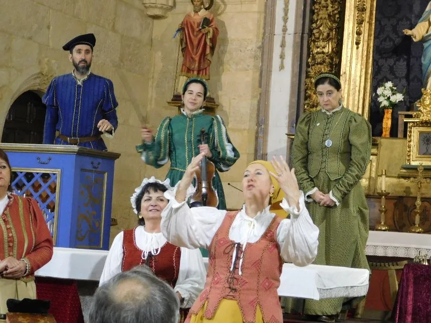 Buscando a Nebrija se ofrecía en la iglesia parroquial de Arabayona