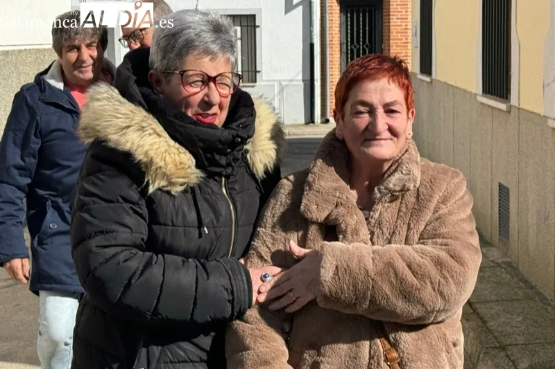 Foto 4 - L&aacute;grimas, brindis y recuerdos de Jos&eacute; Guerras en el cierre de su tienda en Macotera por jubilaci&oacute;n: "Los clientes son como famil&iacute;a y el barrio de Santa Ana, mi vida"