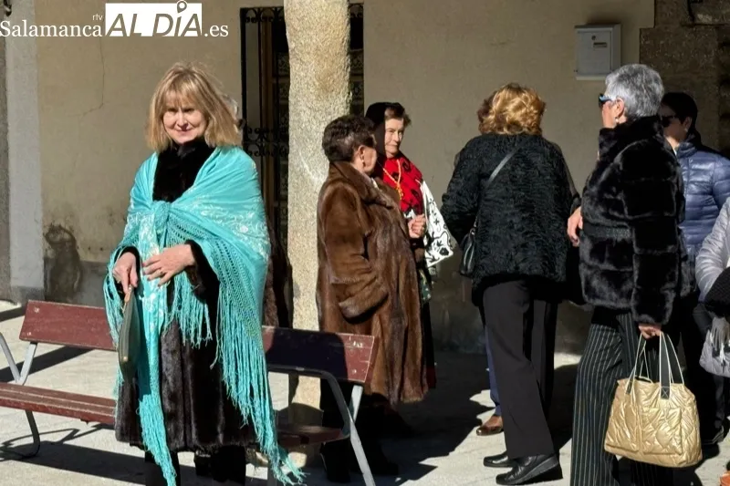 Foto 5 - Las mujeres de Santiago de la Puebla honran a Santa &Aacute;gueda con un animado d&iacute;a de celebraci&oacute;n