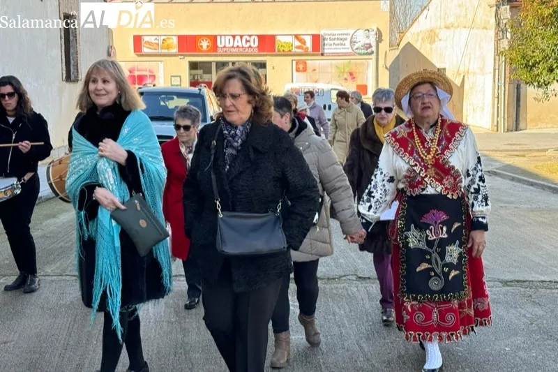 Foto 8 - Las mujeres de Santiago de la Puebla honran a Santa &Aacute;gueda con un animado d&iacute;a de celebraci&oacute;n