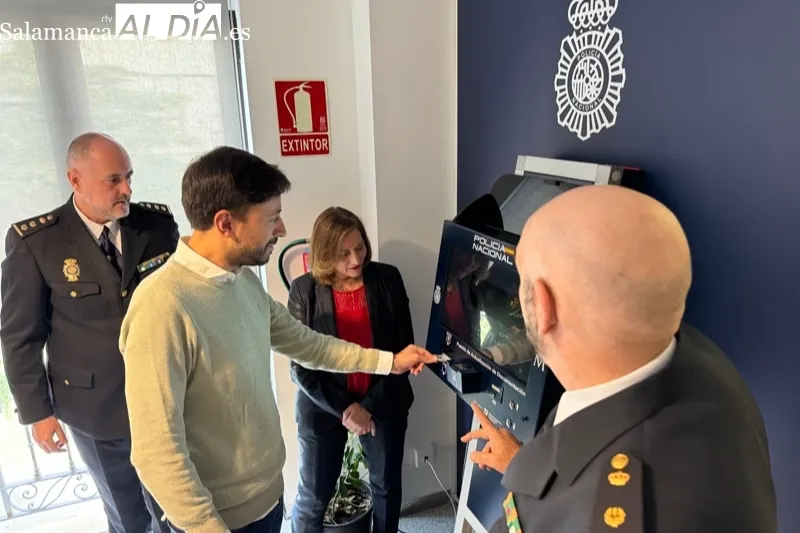Peñaranda pone en marcha un punto de renovación de certificados junto a la Policía Nacional