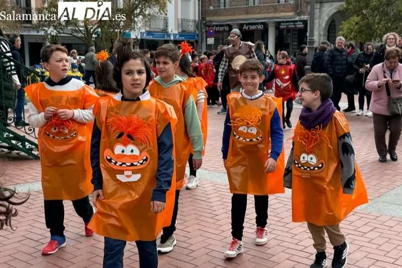 Desfile de carnaval de los colegios Miguel de Unamuno y Severiano Montero
