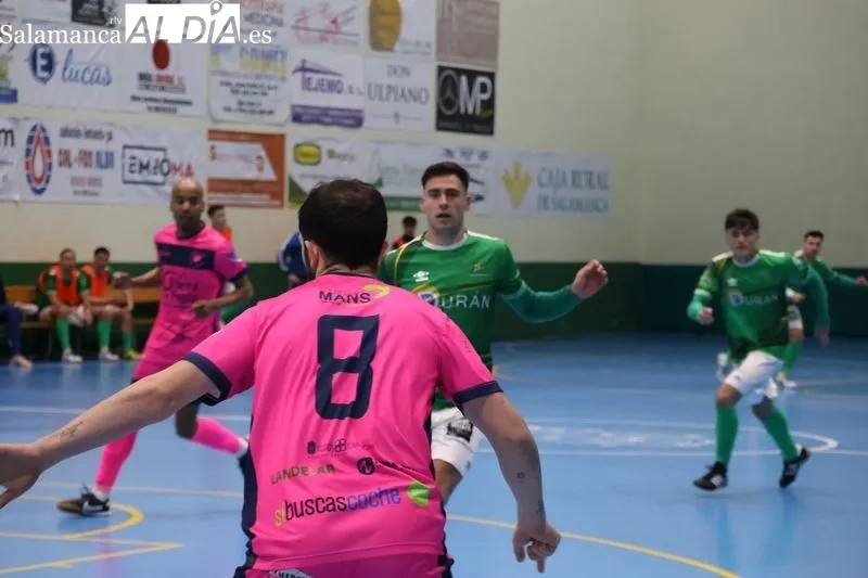Foto 10 - El Piensos Dur&aacute;n Albense rompe su mala racha y suma tres puntos clave ante el Ribeira FS (4-3)