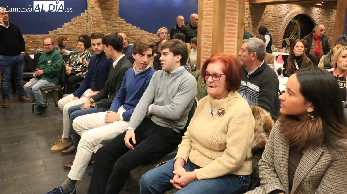 La Peña La Taurina entrega sus XXVI Premios Fiestas del Toro de Aldeadávila de la Ribera / CORRAL