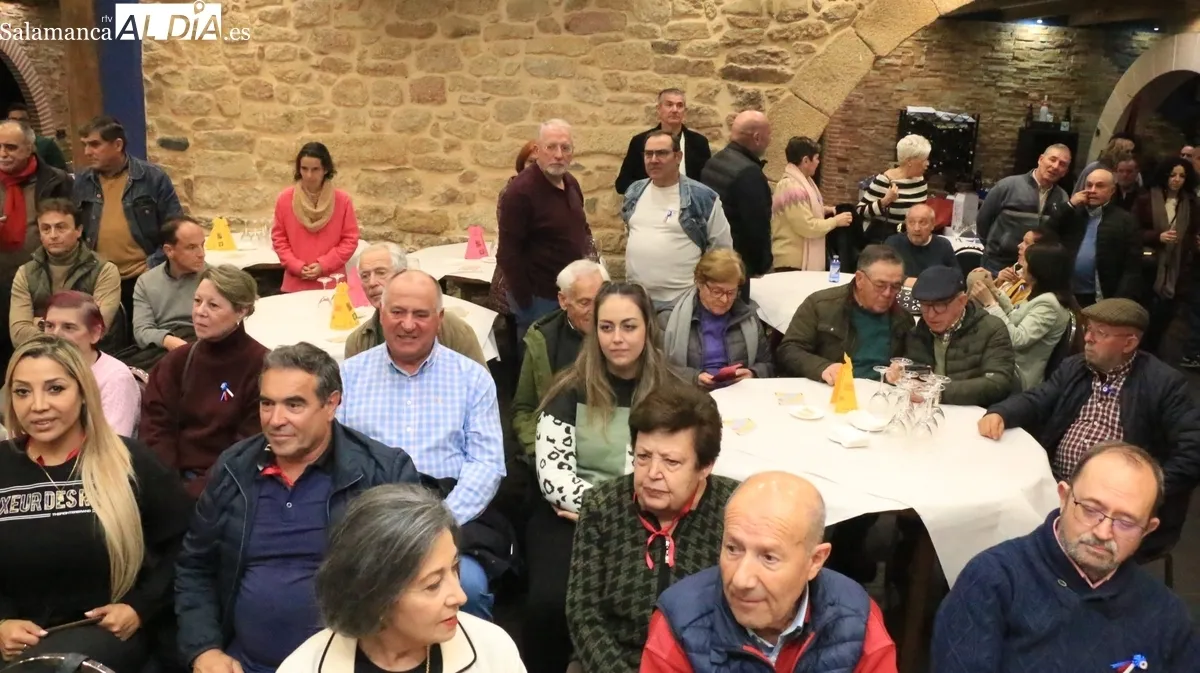 La Peña La Taurina entrega sus XXVI Premios Fiestas del Toro de Aldeadávila de la Ribera / CORRAL