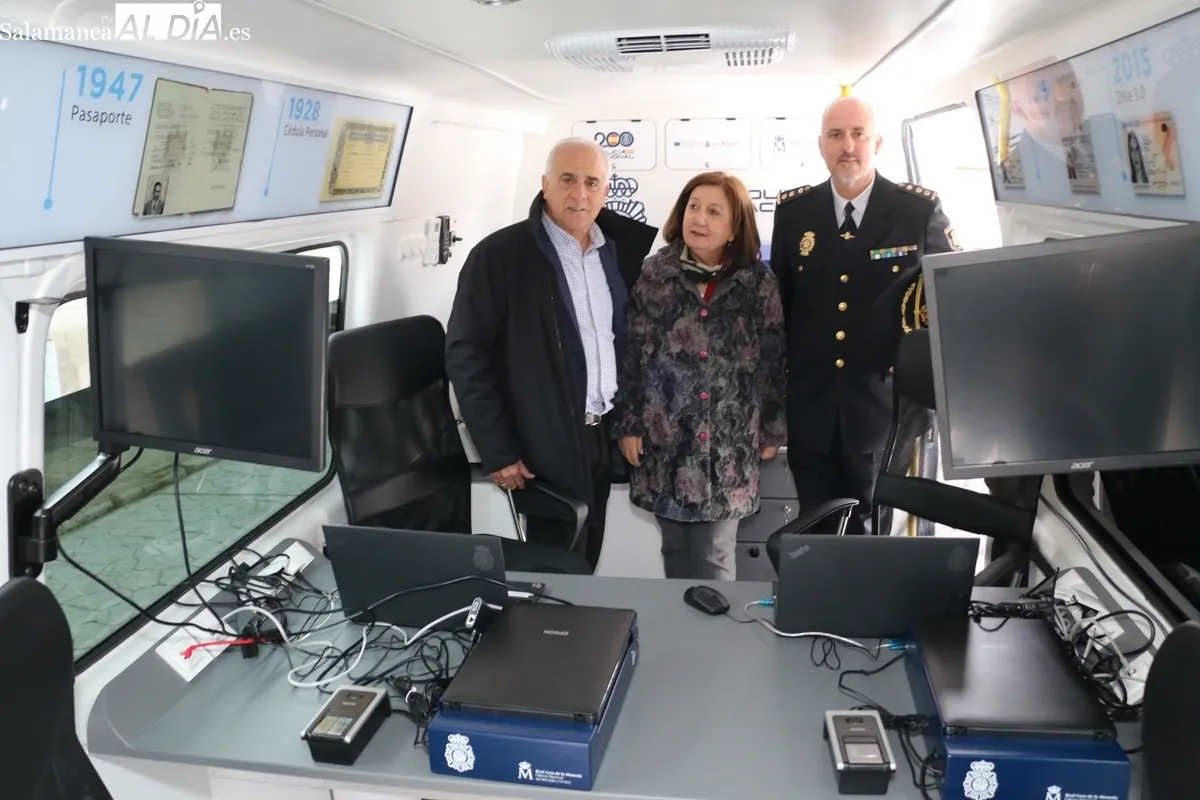 Presentación en Barruecopardo del Vidoc de la Policía Nacional en Salamanca