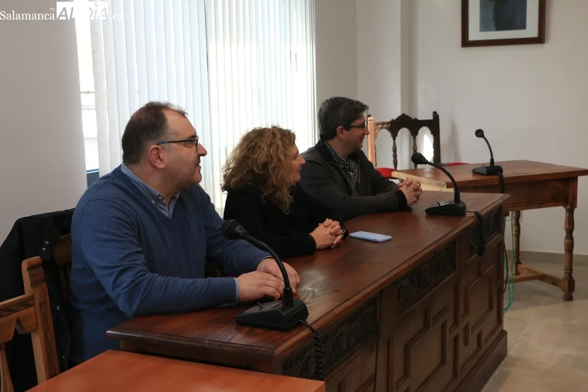 Encuentro de docentes del IES Ramos del Manzano y de las Escuelas del Agrupamento de Escolas do Fundão en Vitigudino / CORRAL