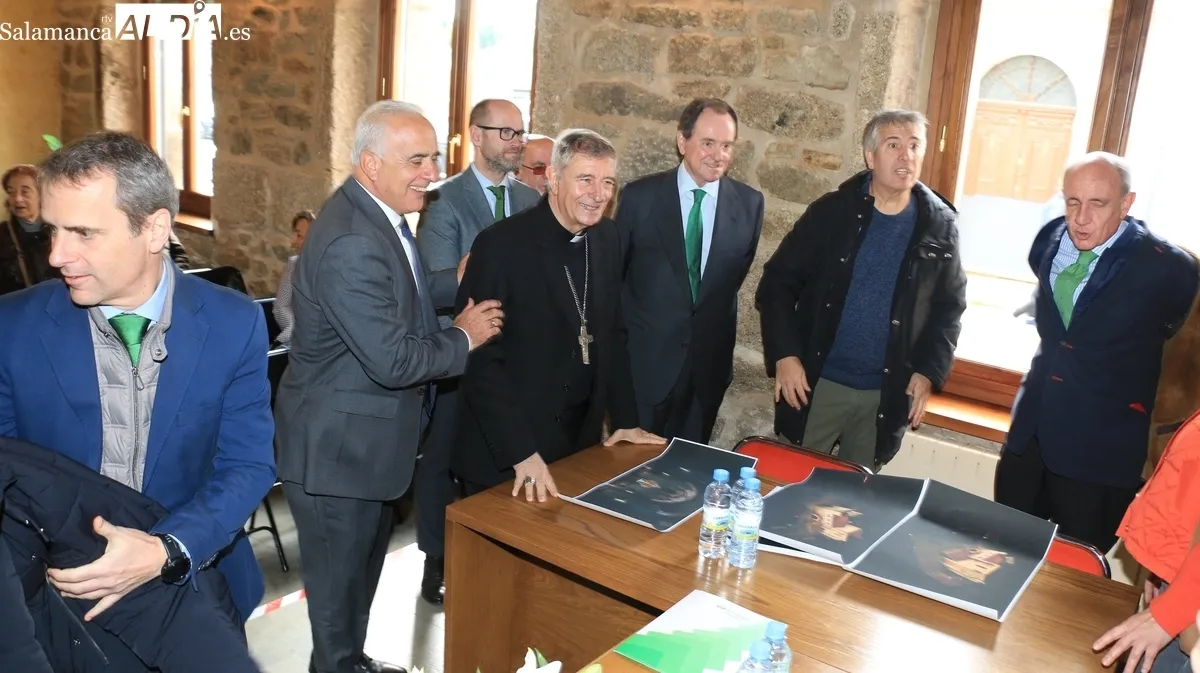 Rubricado el acuerdo entre Fundación Iberdrola, Diócesis civitatense y Ayuntamiento para iluminar la iglesia de Villavieja
