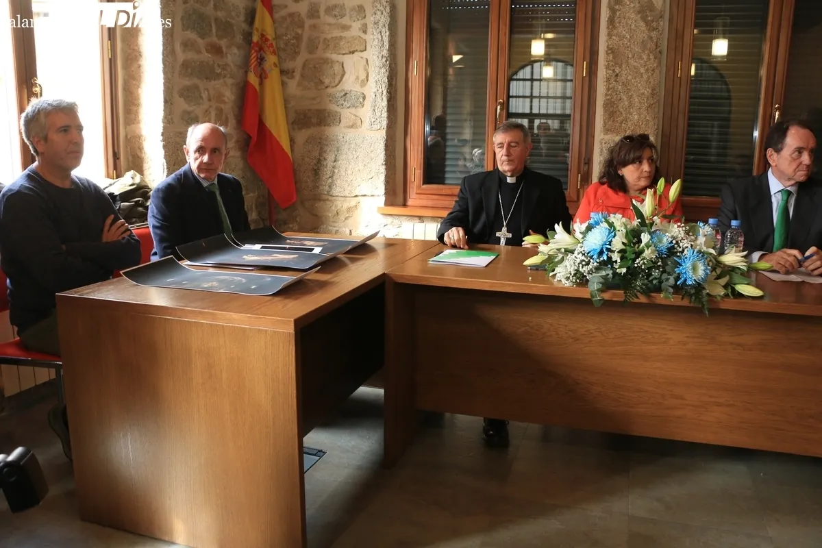 Rubricado el acuerdo entre Fundación Iberdrola, Diócesis civitatense y Ayuntamiento para iluminar la iglesia de Villavieja