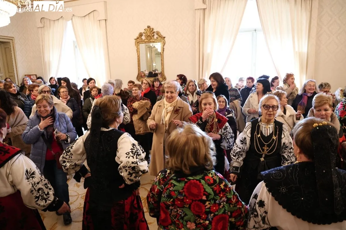 Fiesta de las Águedas en el Ayuntamiento de Salamanca. Foto de David Sañudo
