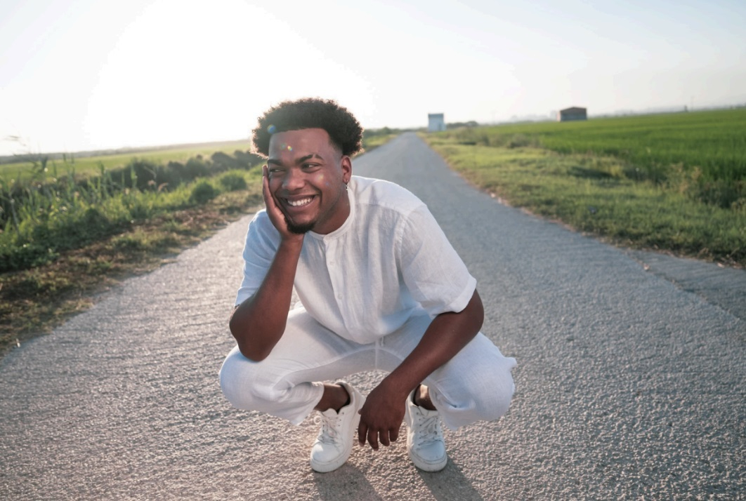 Entrevista al cantante Luis Cortés