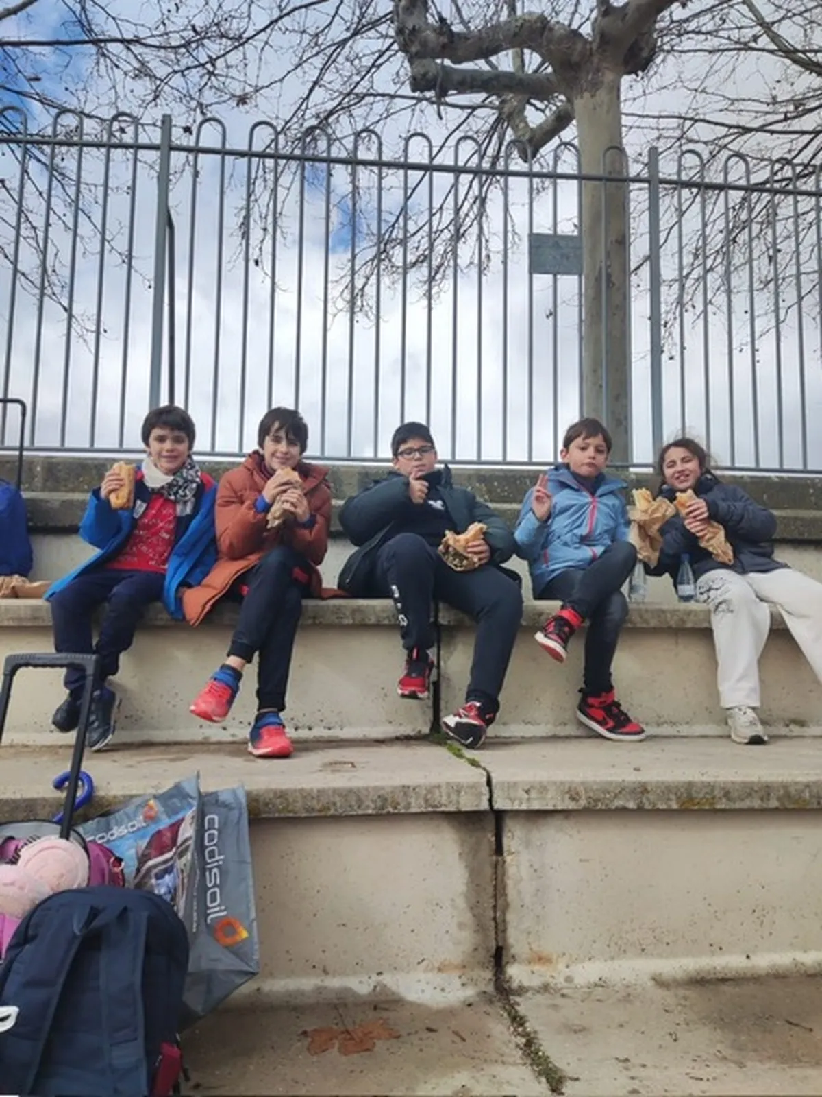 Operación Bocata en el Colegio San Agustín