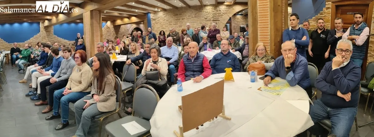 La Peña La Taurina entrega sus XXVI Premios Fiestas del Toro de Aldeadávila de la Ribera / CORRAL