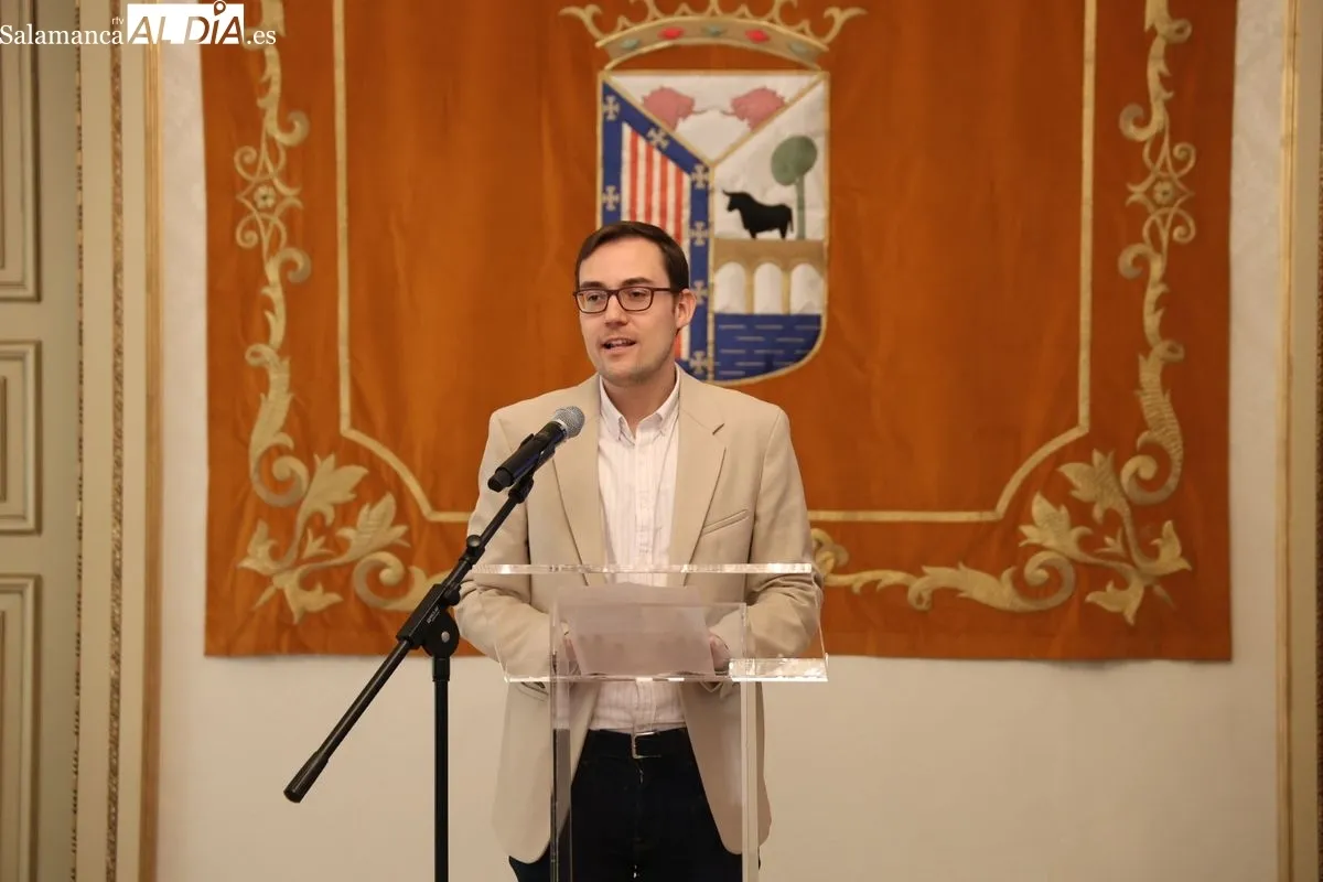 Presentación en el Ayuntamiento de Salamanca de una página web dedicada a la escritora salmantina Carmen Martín Gaite. Fotos: David Sañudo