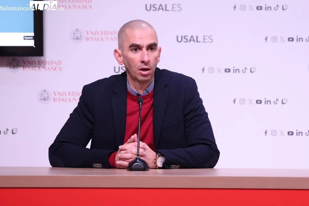 El director del Servicio de Producción e Innovación Digital de la USAL, Raúl Rivas. Foto de David Sañudo