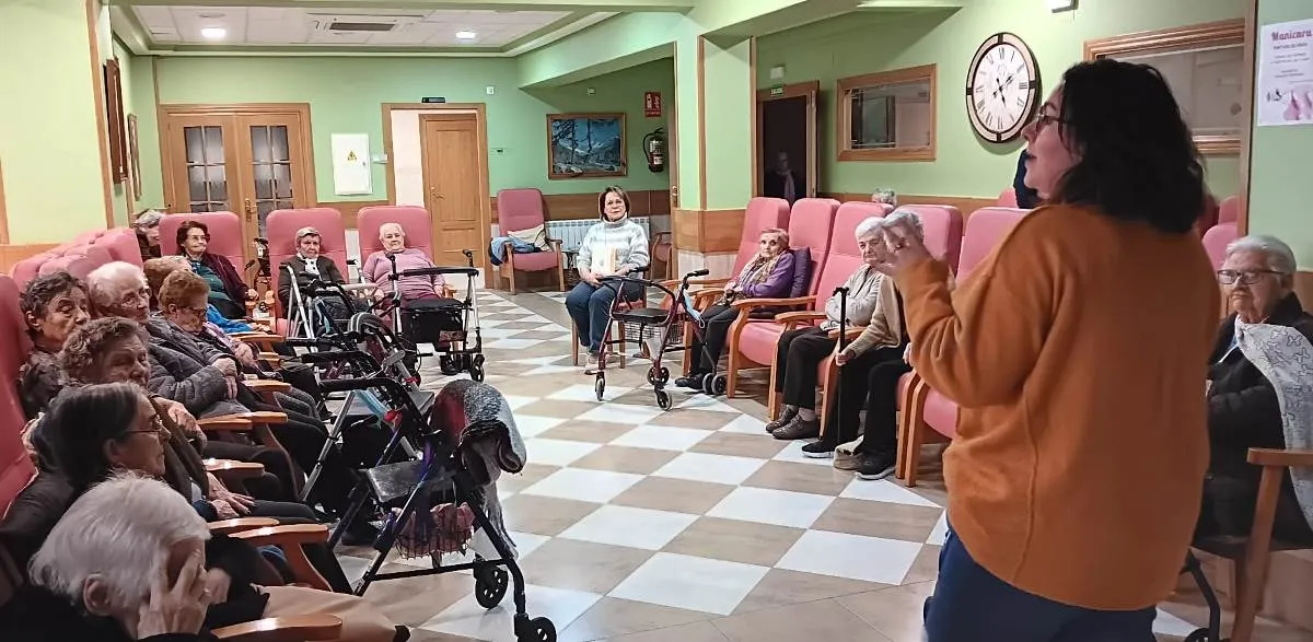 Foto 2 - La Residencia San Jos&eacute; recibe a los Voluntarios de la Palabra