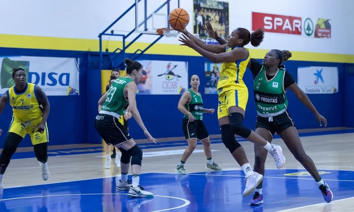 Sierra Calhoun, en un partido con el Gran Canaria